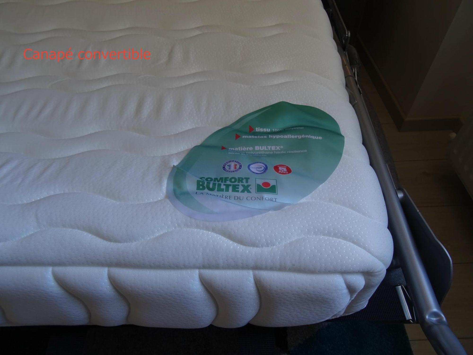 Lot Of Bed Cahors