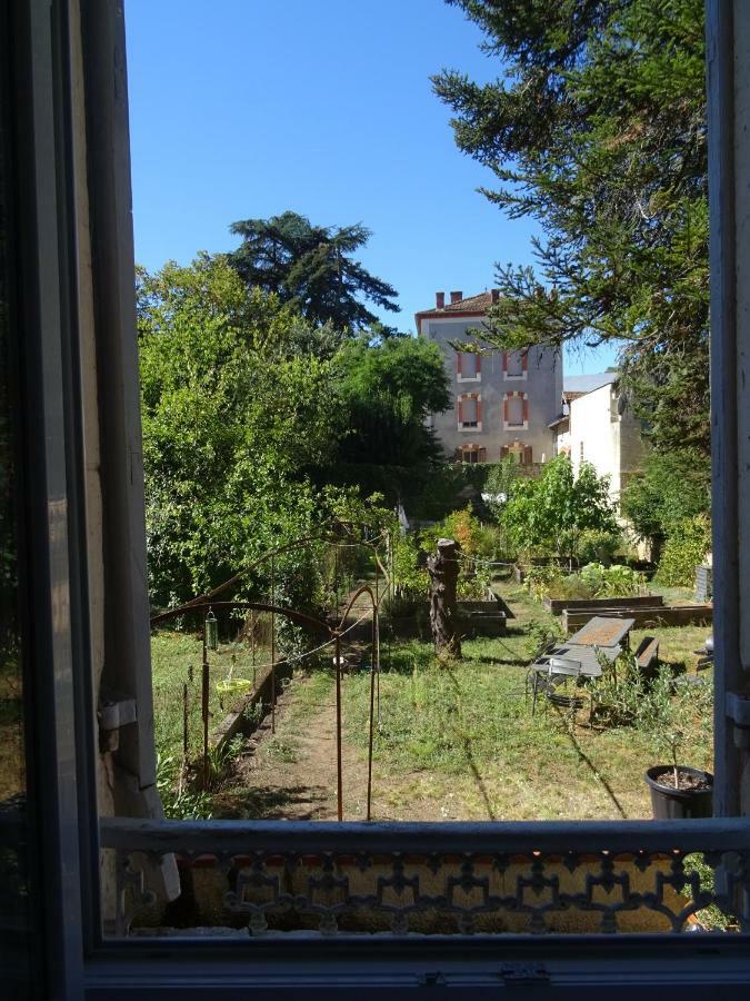 Lot Of Bed * Cahors